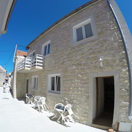 Apartments And Rooms By The Sea Bibinje, Zadar - 6199 Dış mekan fotoğraf
