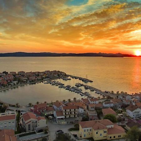 Apartments And Rooms By The Sea Bibinje, Zadar - 6199 Dış mekan fotoğraf