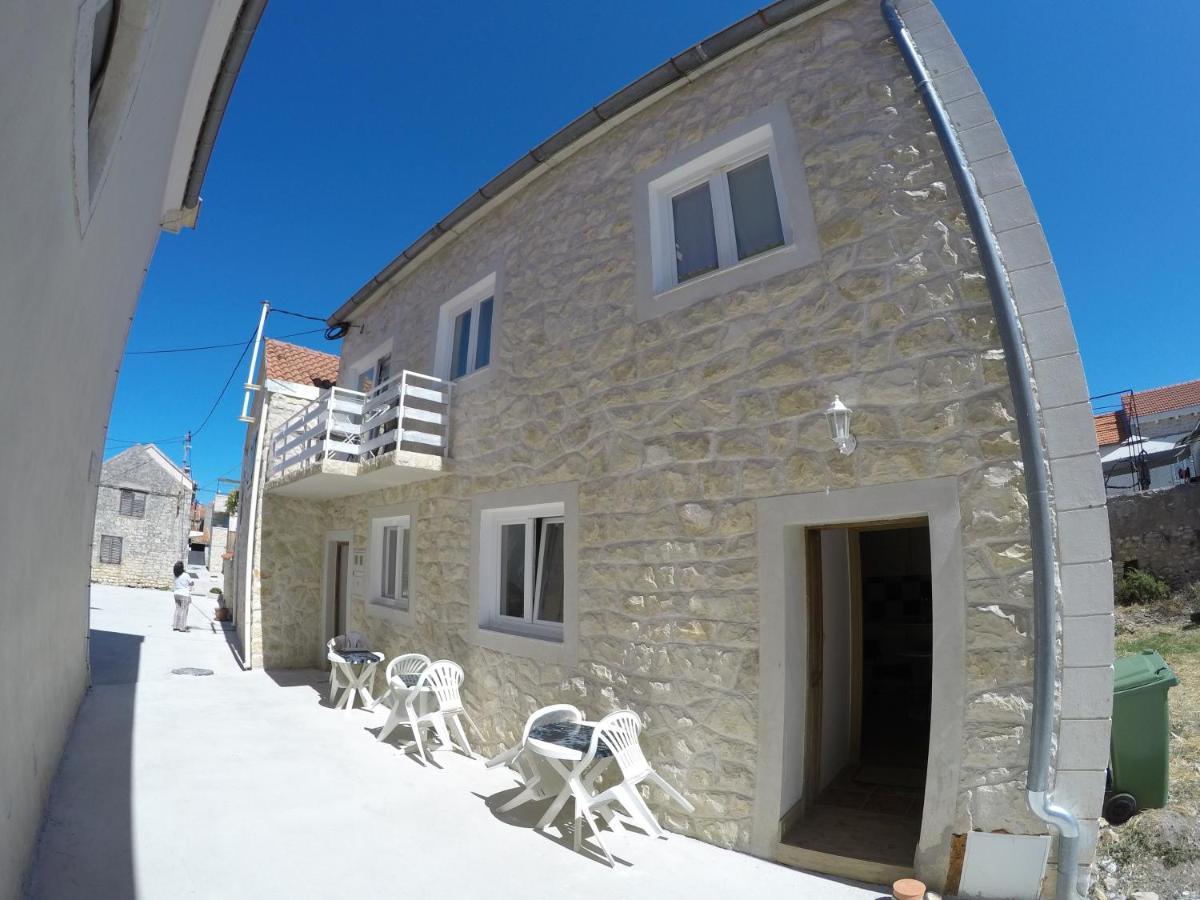 Apartments And Rooms By The Sea Bibinje, Zadar - 6199 Dış mekan fotoğraf