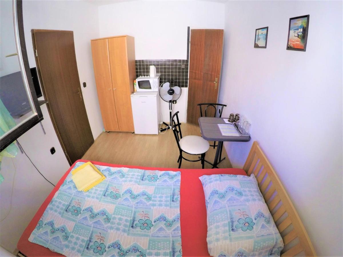 Apartments And Rooms By The Sea Bibinje, Zadar - 6199 Dış mekan fotoğraf